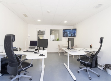 Explore oficinas compartidas en Málaga 1600 m², Carril de la Cordobesa - 7 | MatchOffice