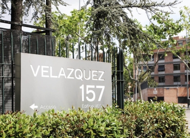 Alquile oficinas de coworking en Madrid Centro 1300 m², Calle de Velázquez 157 - 0 | MatchOffice