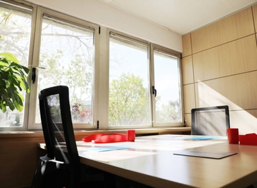 Explore coworking en Madrid Centro 1300 m², Calle de Velázquez 157 - 4 | MatchOffice.es