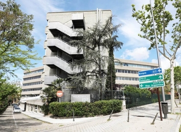 Elija sala de juntas acogedora en Madrid Centro 34 m², Calle de Velázquez 157 - 12 | MatchOffice