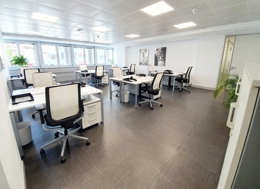 Alquile sala de reuniones equipada en Madrid Centro 100 m², Plaza de Carlos Trías Bertrán 4 - 18 | MatchOffice.es
