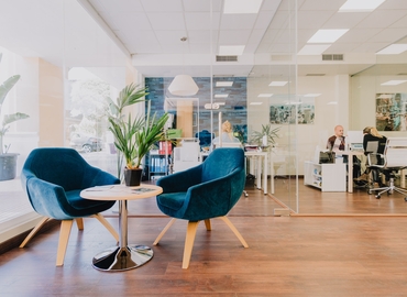 500 m² Business park in Marbella, Calle Agua Marina 18 (29670) - 11 | MatchOffice.com