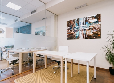 500 m² Shared workspace  in Marbella, Calle Agua Marina 18 (29670) - 1 | MatchOffice.com