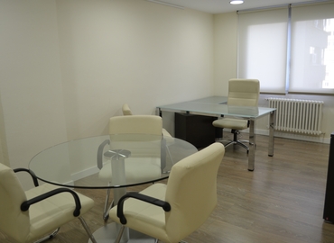 Centros de negocio disponible para alquilar en Zaragoza 24 m², Paseo de la Independencia 22 - 5 | MatchOffice.es
