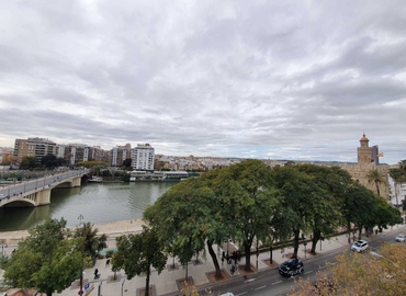 17 m² Convention center in Seville, Paseo de las Delicias (41013) - 0 | MatchOffice