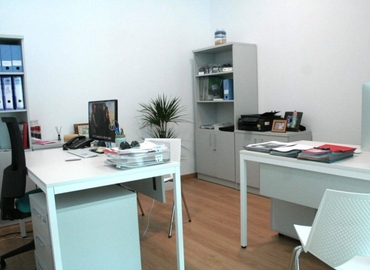 Elija sala de juntas equipada en Sevilla 24 m², Avenida Montequinto - 7 | MatchOffice