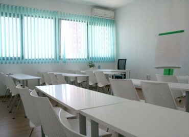 Coopere con nuestra oficina virtual cómoda en Sevilla, Avenida Montequinto - 8 | MatchOffice.es