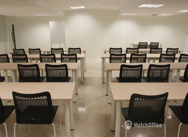 Observe oficinas compartidas en Madrid Tetuán 180 m², Glorieta de Cuatro Caminos 6 - 1 | MatchOffice