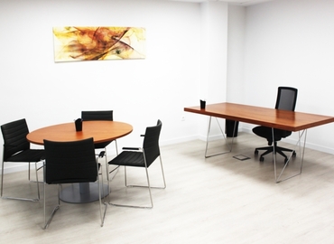 Observe oficinas temporales en Madrid Tetuán 180 m², Glorieta de Cuatro Caminos 6 - 3 | MatchOffice