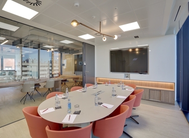 Parque empresarial en alquiler en Madrid Centro 1500 m², Calle del Príncipe de Vergara - 6 | MatchOffice