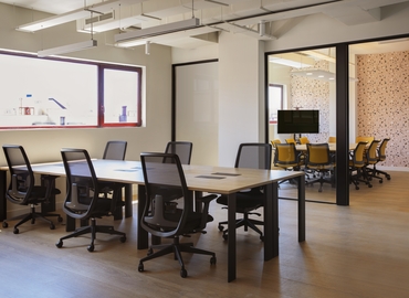 Alquile sala de reuniones fiable en Madrid Centro 40 m², Paseo Imperial 14 - 5 | MatchOffice