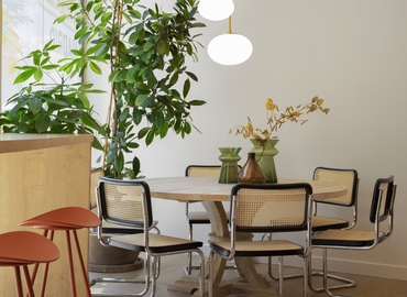 Alquile sala de juntas equipada en Madrid Centro 40 m², Paseo Imperial 14 - 6 | MatchOffice