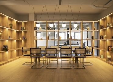 Alquile sala de conferencias acogedora en Madrid Centro 40 m², Paseo Imperial 14 - 10 | MatchOffice.es