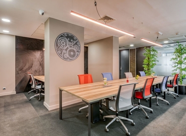 Explore oficinas de coworking en Madrid Tetuán 70 m², Calle del Poeta Joan Maragall 23 - 1 | MatchOffice.es