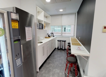 Observe oficinas de coworking en Madrid Tetuán 70 m², Calle del Poeta Joan Maragall 23 - 8 | MatchOffice.es
