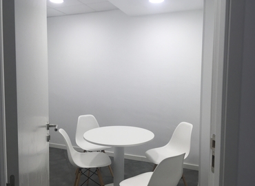 Observe oficinas de coworking en Madrid Tetuán 300 m², Calle de Bravo Murillo - 7 | MatchOffice.es