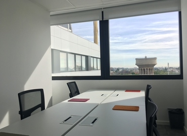 Reserve sala de reuniones equipada en Madrid Tetuán 200 m², Calle de Bravo Murillo - 10 | MatchOffice