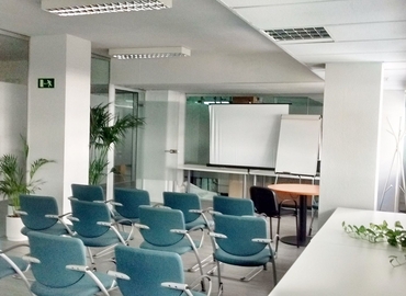35 m² Conference space in Madrid Centro, Calle de Jacometrezo 15 (28013) - 6 | MatchOffice