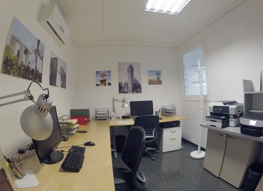 Parque empresarial en alquiler en Eixample 400 m², Carrer de Provença - 3 | MatchOffice