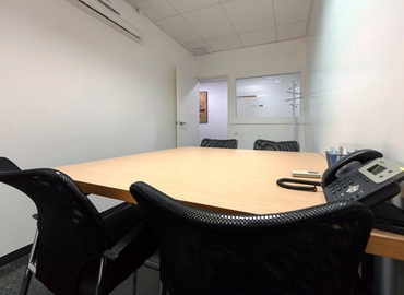 Parque empresarial en alquiler en Eixample 400 m², Carrer de Provença - 5 | MatchOffice