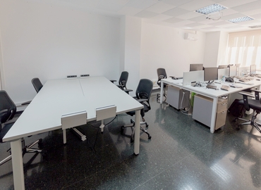 Parque empresarial disponible para alquilar en Eixample 400 m², Carrer de Provença - 15 | MatchOffice