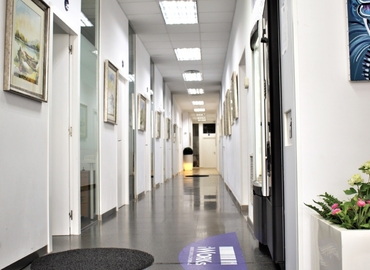 Centros de negocio en alquiler en A Coruña 300 m², Rúa Juan de la Cierva 5 - 4 | MatchOffice
