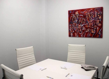 Reserve sala de reuniones fiable en A Coruña 80 m², Rúa Juan de la Cierva 5 - 1 | MatchOffice.es