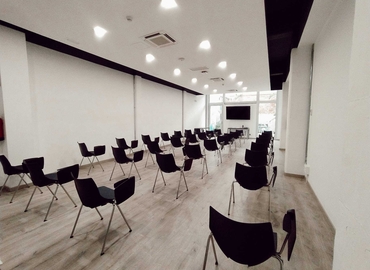 Parque empresarial disponible para alquilar en Gràcia 15 m², Carrer de Gomis 34 - 11 | MatchOffice