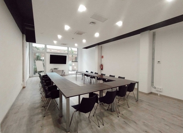 Alquile sala de reuniones acogedora en Gràcia 15 m², Carrer de Gomis 34 - 12 | MatchOffice.es