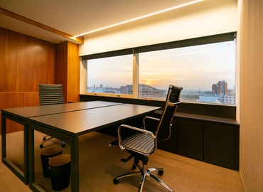 35 m² Business park in Seville, Avenida Eduardo Dato 69 (41005) - 1 | MatchOffice.com