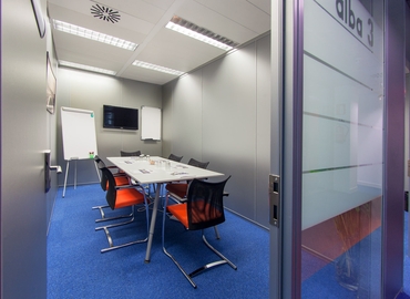 Elija sala de reuniones fiable en Alcobendas 50 m², Calle de Anabel Segura - 8 | MatchOffice.es