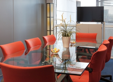 Explore oficinas de coworking en Alcobendas 130 m², Calle de Anabel Segura - 9 | MatchOffice