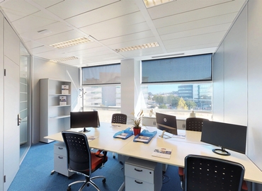 Explore oficinas de coworking en Alcobendas 130 m², Calle de Anabel Segura - 17 | MatchOffice