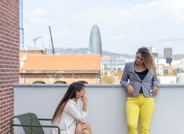 Centros de oficinas disponible para alquilar en Sant Martí 300 m², Passatge Mas de Roda 6-14 - 9 | MatchOffice.es