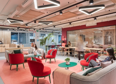 Explore oficinas compartidas en Madrid Centro 3095 m², Paseo de la Castellana 163 - 0 | MatchOffice.es