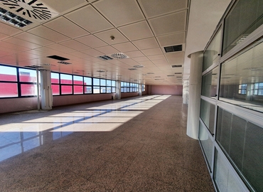 Despacho en alquiler en Granada 8000 m², Avenida Fernando de los Ríos 35 - 9 | MatchOffice