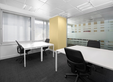 Centros de negocio en alquiler en Madrid Centro 80 m², Paseo de la Castellana 93 - 3 | MatchOffice.es