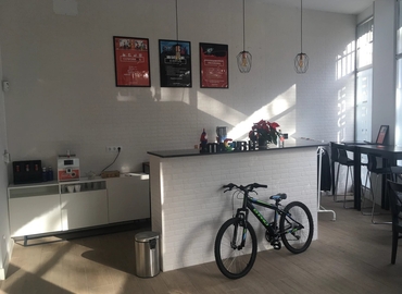 Explore oficinas de coworking en Centro-Latina 6 m², Paseo del Marqués de Monistrol - 3 | MatchOffice.es