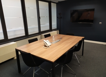 52 m² Conference center in Madrid Salamanca, Calle María de Molina (28006) - 1 | MatchOffice
