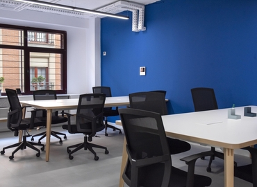 Parque empresarial disponible para alquilar en Madrid Centro 300 m², Calle del Ferrocarril 37 - 0 | MatchOffice.es