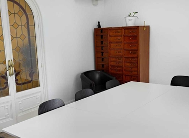 Alquile oficinas de coworking en Eixample 25 m², Avenida Diagonal 449 - 5 | MatchOffice.es