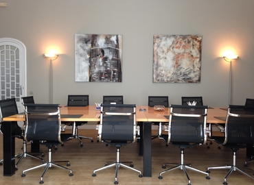Reserve sala de juntas acogedora en Eixample 40 m², Passeig de Gràcia - 12 | MatchOffice