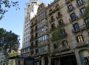 Elija sala de reuniones equipada en Eixample 40 m², Passeig de Gràcia - 13 | MatchOffice.es