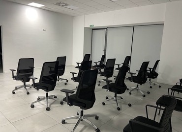 Alquile oficinas compartidas en Viladecans 230 m², Avenida Olof Palme 6 - 6 | MatchOffice