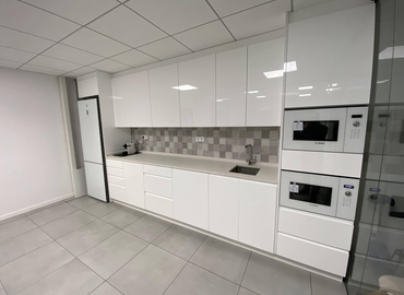Explore oficinas compartidas en Viladecans 230 m², Avenida Olof Palme 6 - 7 | MatchOffice.es