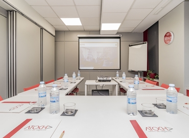 Alquile sala de conferencias en Madrid Centro 48 m², Paseo de las Delicias - 14 | MatchOffice