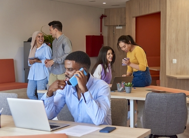 Explore oficinas de coworking en Madrid Centro 48 m², Paseo de las Delicias - 16 | MatchOffice