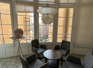 Reserve sala de conferencias en Eixample 15 m², Carrer del Rosselló 198 - 1 | MatchOffice