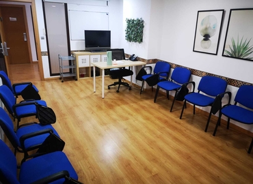 Parque empresarial disponible para alquilar en Sevilla 30 m², Plaza Aviador Ruiz de Alda 11 - 18 | MatchOffice