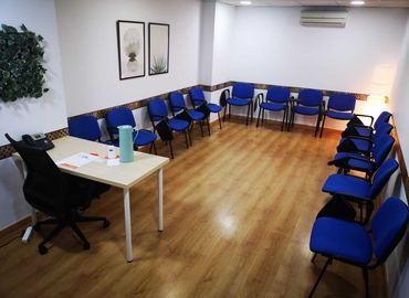 Business center disponible para alquilar en Sevilla 50 m², Plaza Aviador Ruiz de Alda 11 - 11 | MatchOffice.es
